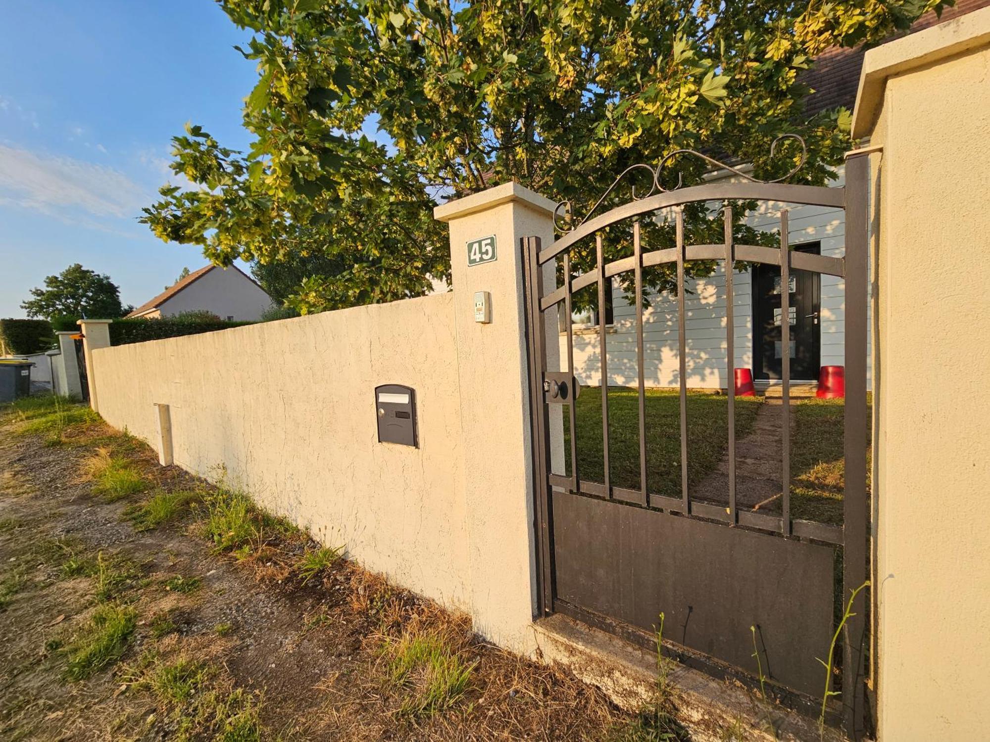 Comme A La Maison Monnaie 外观 照片